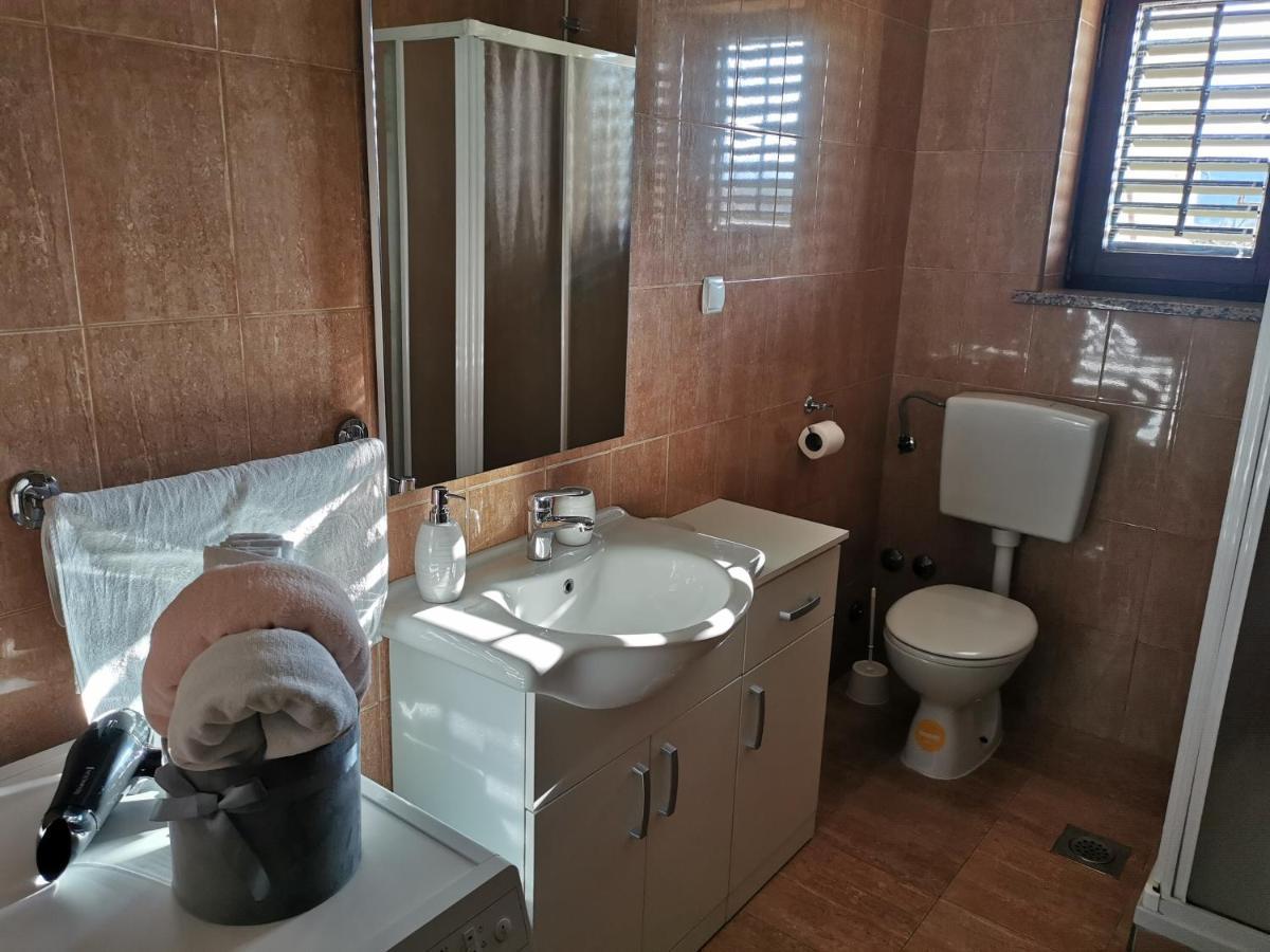 Apartman Martina Apartment Krsan Exterior photo